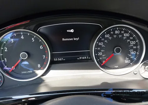 2017 Volkswagen Touareg V6 Wolfsburg Edition z USA, uszkodzony, nr VIN WVGRF7BP9HD003388